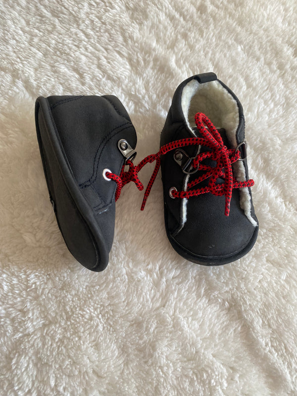 CARTERS Booties (6-9 Months)