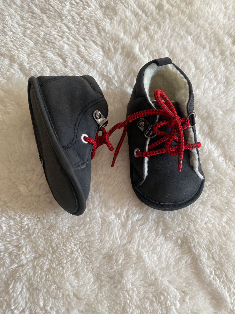 CARTERS Booties (6-9 Months)