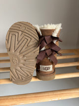 UGG (Size 9)