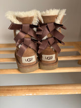UGG (Size 9)