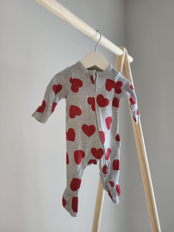 OLD NAVY Heart Sleeper